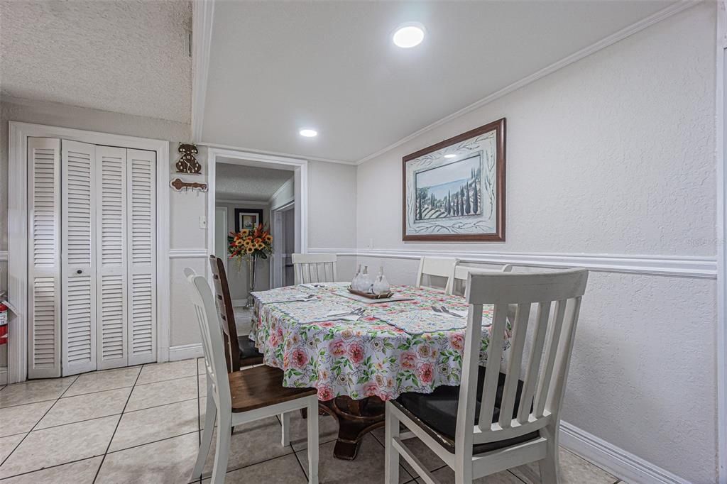 For Sale: $649,900 (0 beds, 0 baths, 2322 Square Feet)