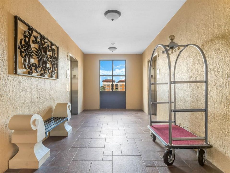 En Venta: $155,000 (2 camas, 2 baños, 957 Pies cuadrados)