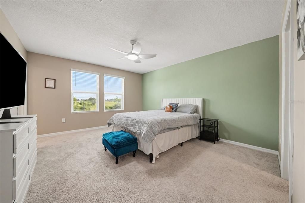 For Sale: $280,000 (3 beds, 2 baths, 1550 Square Feet)