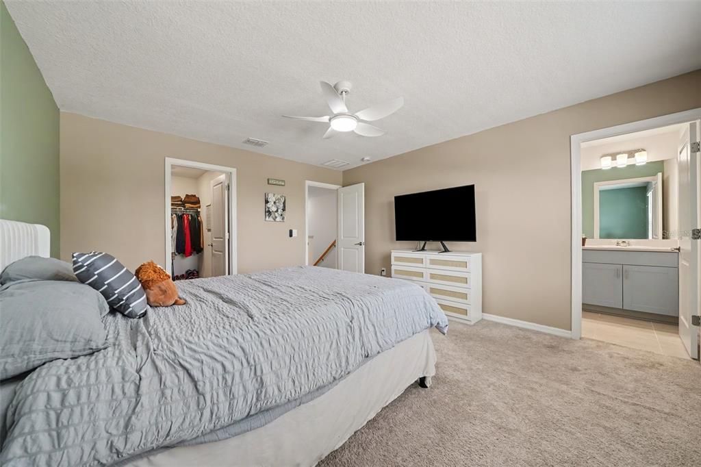 For Sale: $280,000 (3 beds, 2 baths, 1550 Square Feet)