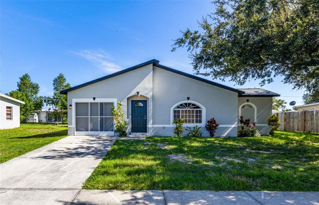 For Sale: $225,000 (3 beds, 2 baths, 1017 Square Feet)