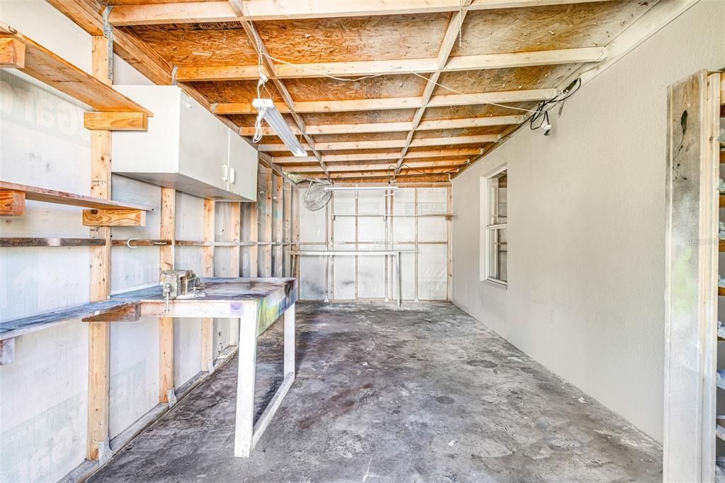For Sale: $225,000 (3 beds, 2 baths, 1017 Square Feet)