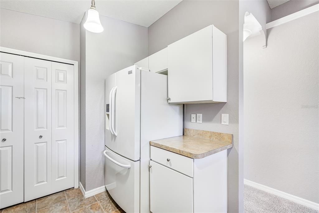 For Sale: $225,000 (3 beds, 2 baths, 1017 Square Feet)