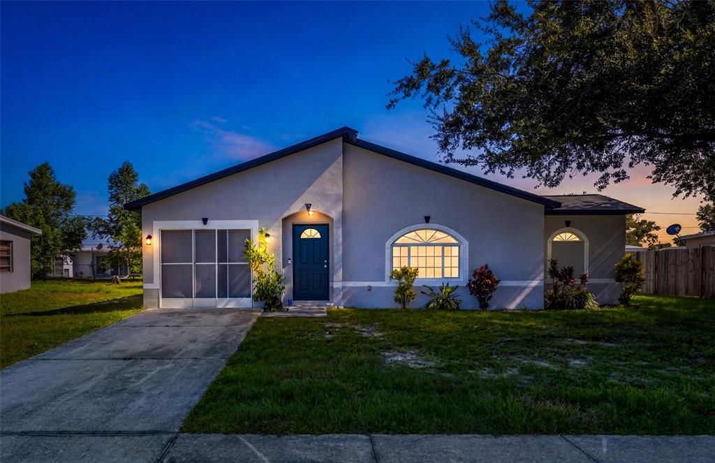 For Sale: $225,000 (3 beds, 2 baths, 1017 Square Feet)