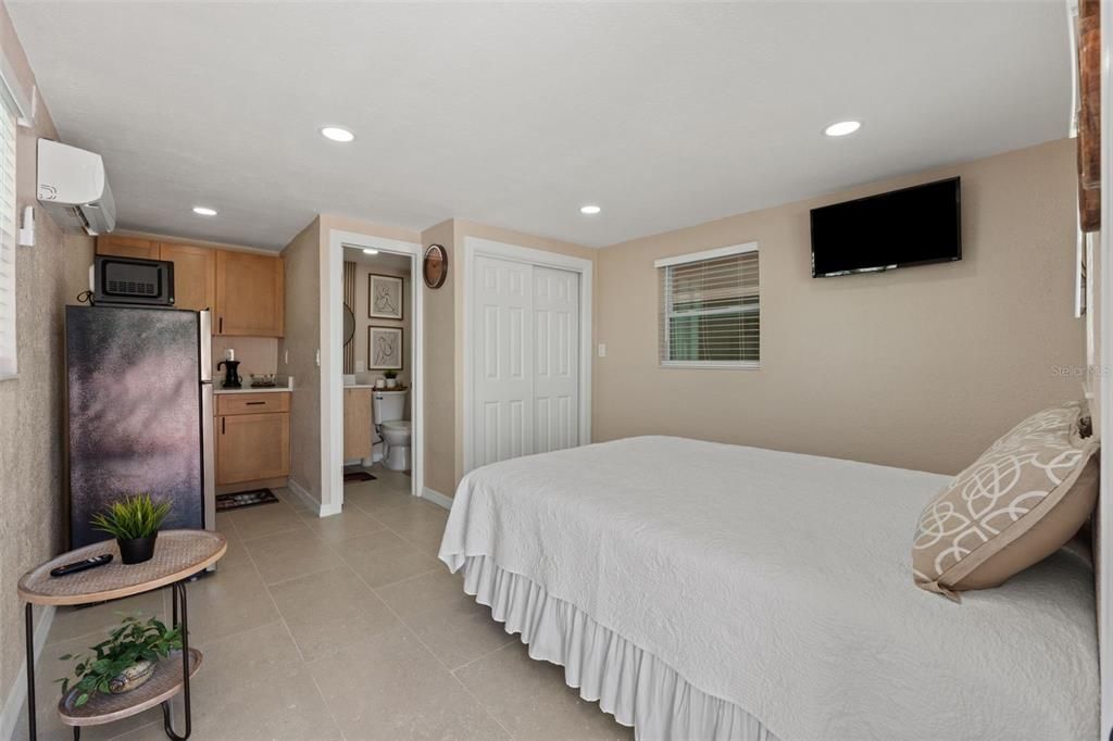 For Sale: $540,000 (5 beds, 3 baths, 1970 Square Feet)