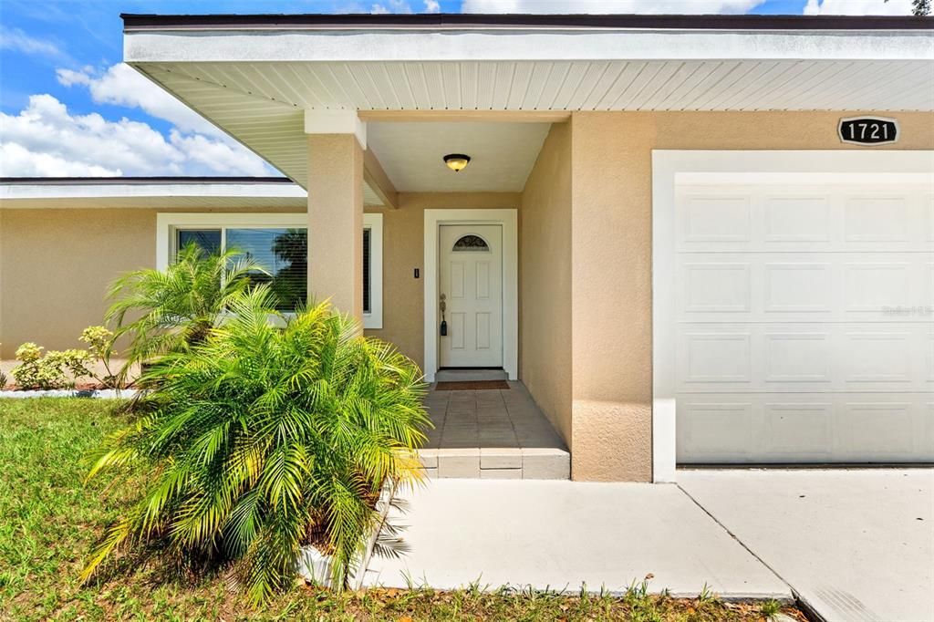 For Sale: $540,000 (5 beds, 3 baths, 1970 Square Feet)