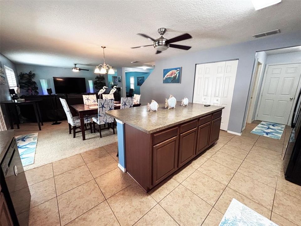 For Sale: $545,000 (3 beds, 2 baths, 2461 Square Feet)