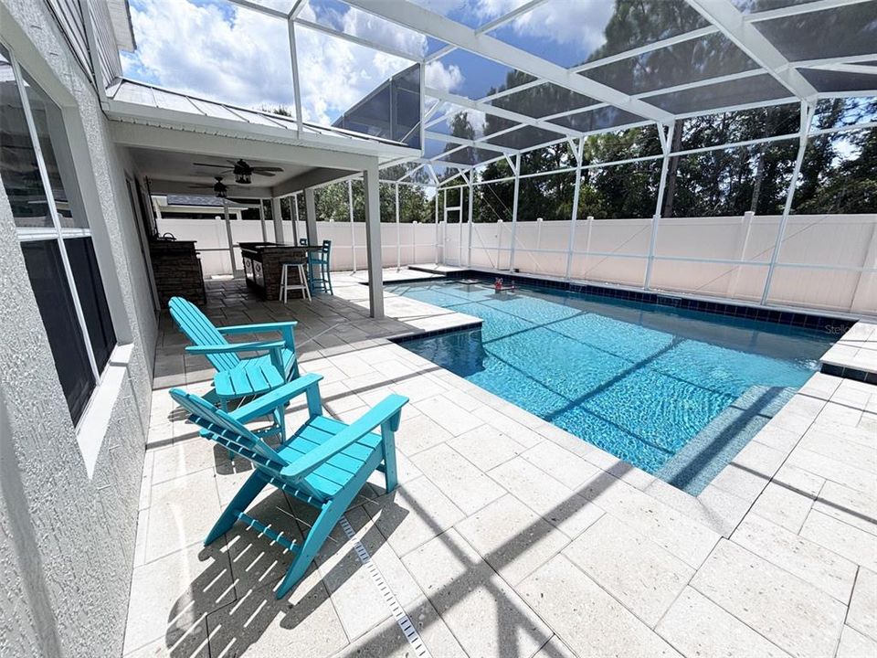 For Sale: $545,000 (3 beds, 2 baths, 2461 Square Feet)