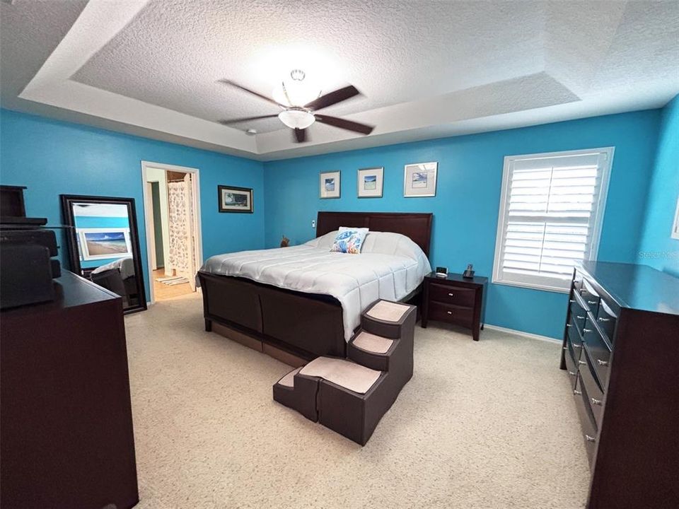 For Sale: $545,000 (3 beds, 2 baths, 2461 Square Feet)