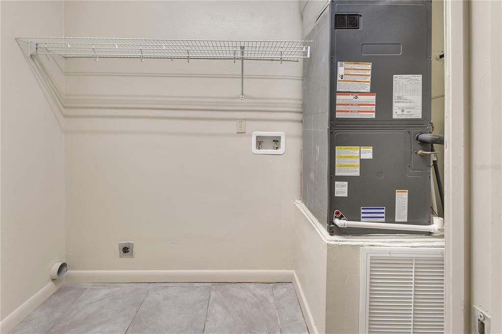 For Sale: $329,900 (3 beds, 2 baths, 1616 Square Feet)