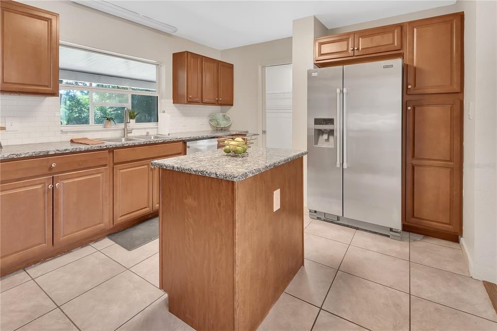 For Sale: $329,900 (3 beds, 2 baths, 1616 Square Feet)