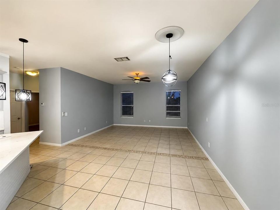 For Rent: $2,800 (5 beds, 4 baths, 2691 Square Feet)