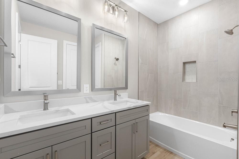 На продажу: $954,900 (4 спален, 4 ванн, 4023 Квадратных фут)