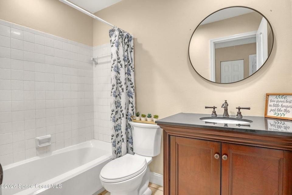 For Sale: $299,000 (3 beds, 2 baths, 1176 Square Feet)