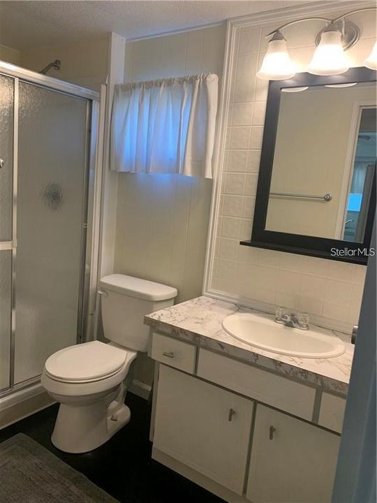 For Rent: $1,050 (1 beds, 1 baths, 1200 Square Feet)
