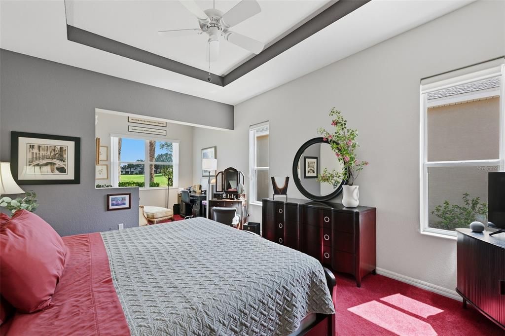 For Sale: $400,000 (2 beds, 2 baths, 1949 Square Feet)