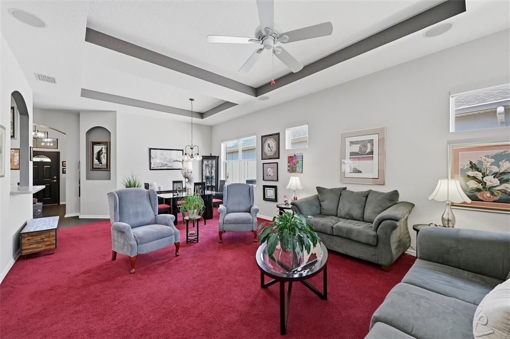 For Sale: $400,000 (2 beds, 2 baths, 1949 Square Feet)