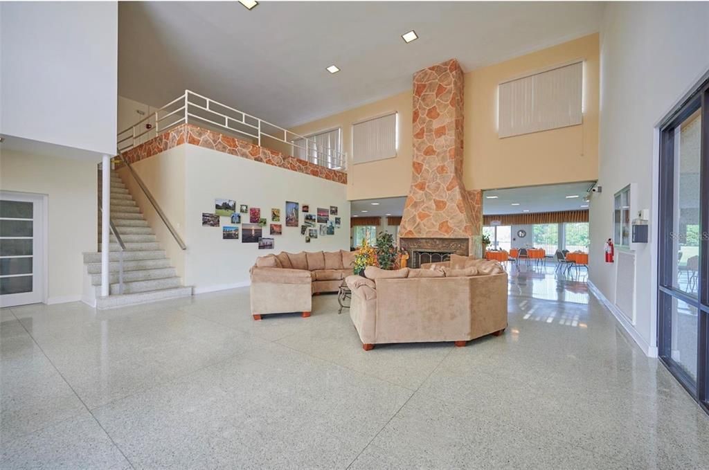 На продажу: $18,000 (0.55 acres)