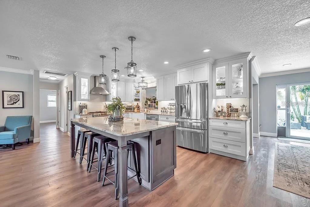 For Rent: $4,500 (3 beds, 2 baths, 1863 Square Feet)