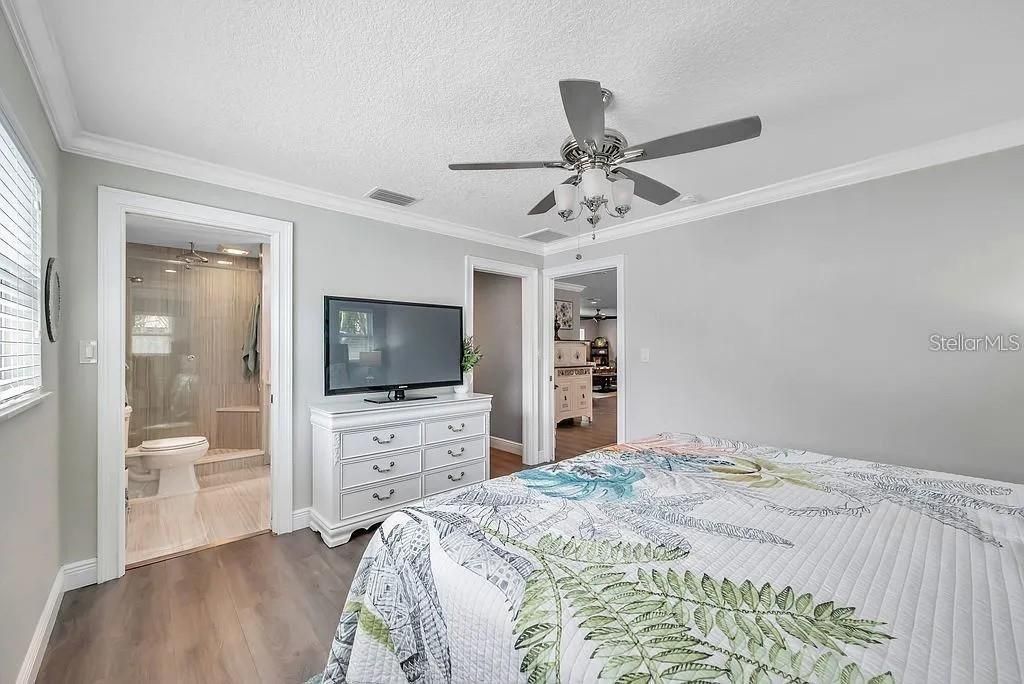 For Rent: $4,500 (3 beds, 2 baths, 1863 Square Feet)