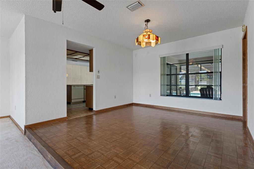 For Sale: $295,000 (2 beds, 2 baths, 1720 Square Feet)