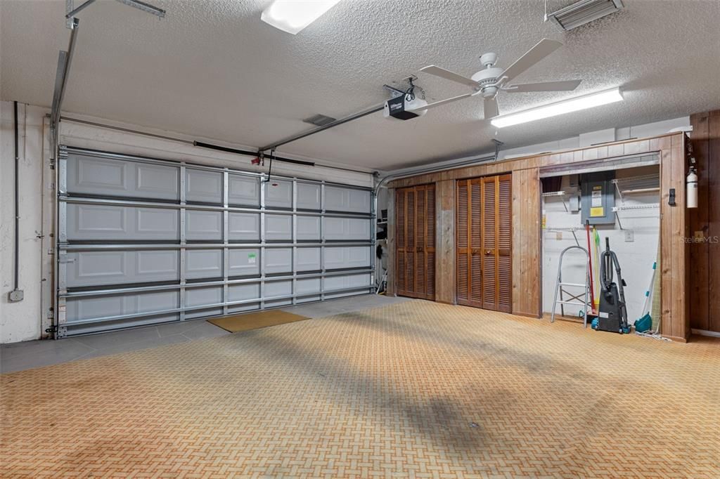 For Sale: $295,000 (2 beds, 2 baths, 1720 Square Feet)