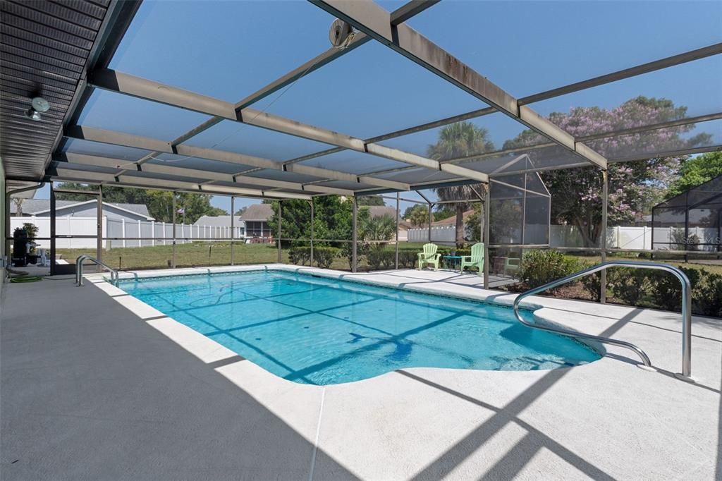 For Sale: $295,000 (2 beds, 2 baths, 1720 Square Feet)