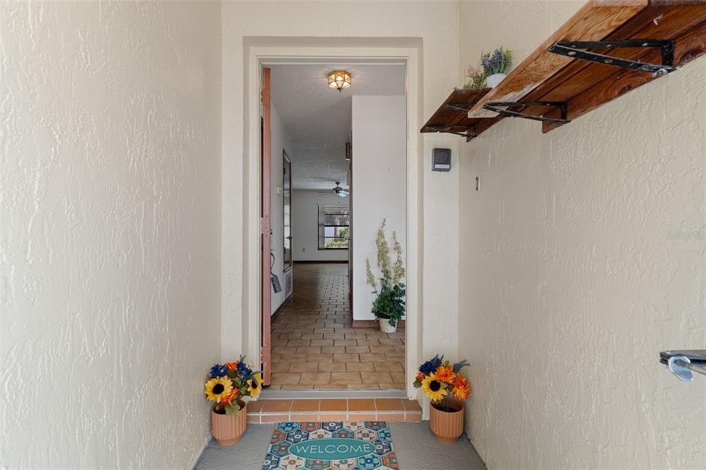 For Sale: $295,000 (2 beds, 2 baths, 1720 Square Feet)