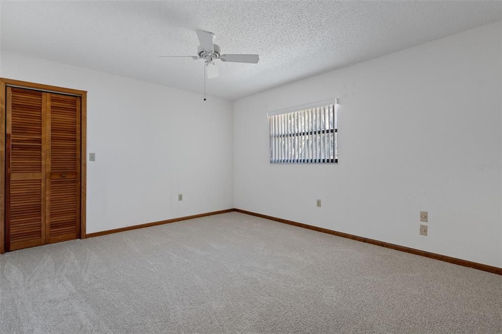 For Sale: $295,000 (2 beds, 2 baths, 1720 Square Feet)