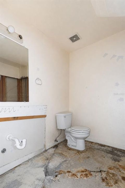 Active With Contract: $150,000 (3 beds, 2 baths, 1200 Square Feet)