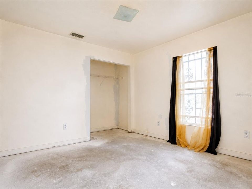 Active With Contract: $150,000 (3 beds, 2 baths, 1200 Square Feet)
