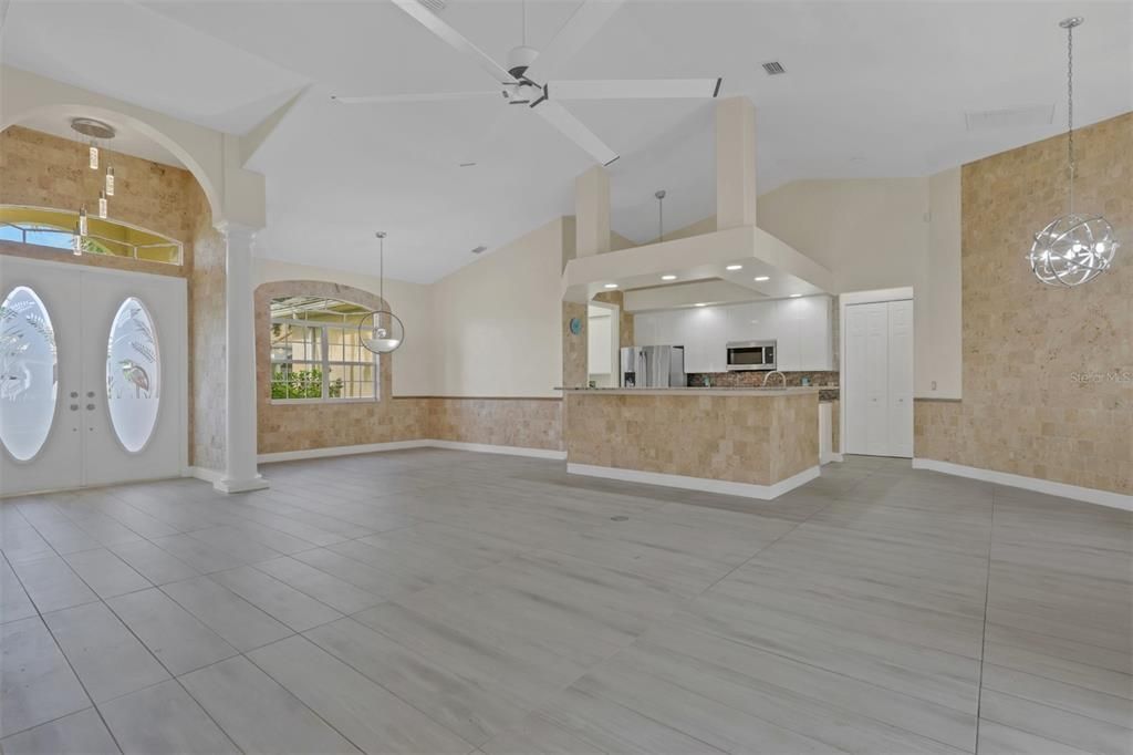 На продажу: $650,000 (3 спален, 2 ванн, 1885 Квадратных фут)