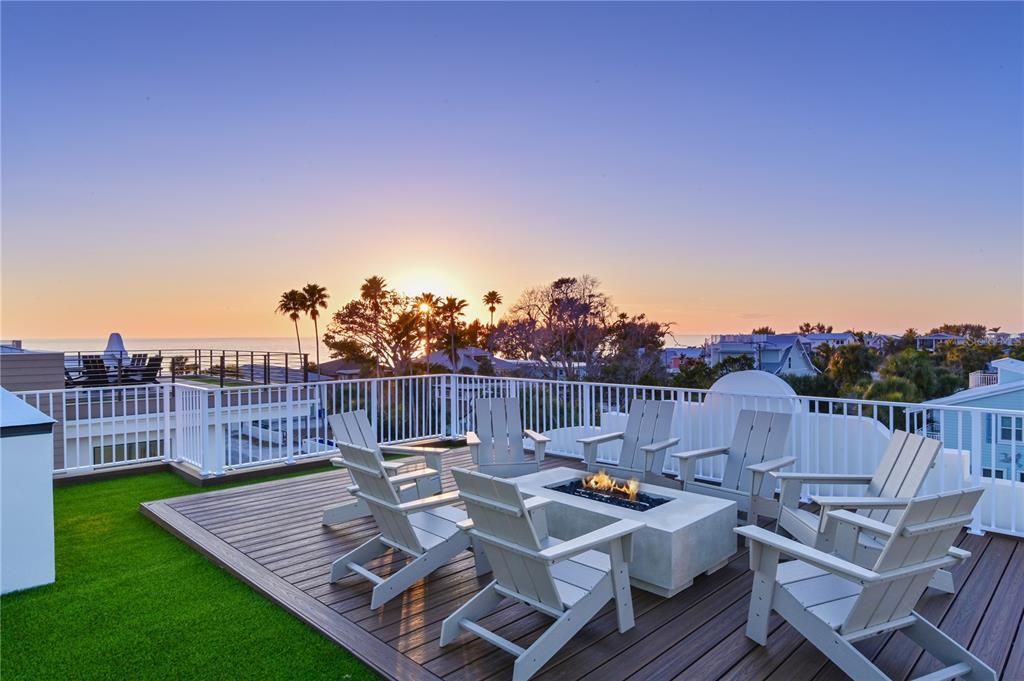 For Sale: $5,125,000 (4 beds, 4 baths, 2220 Square Feet)