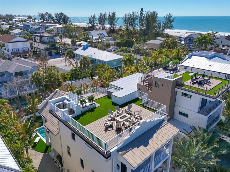 For Sale: $5,125,000 (4 beds, 4 baths, 2220 Square Feet)