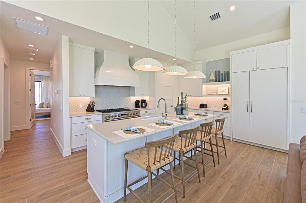 For Sale: $5,125,000 (4 beds, 4 baths, 2220 Square Feet)
