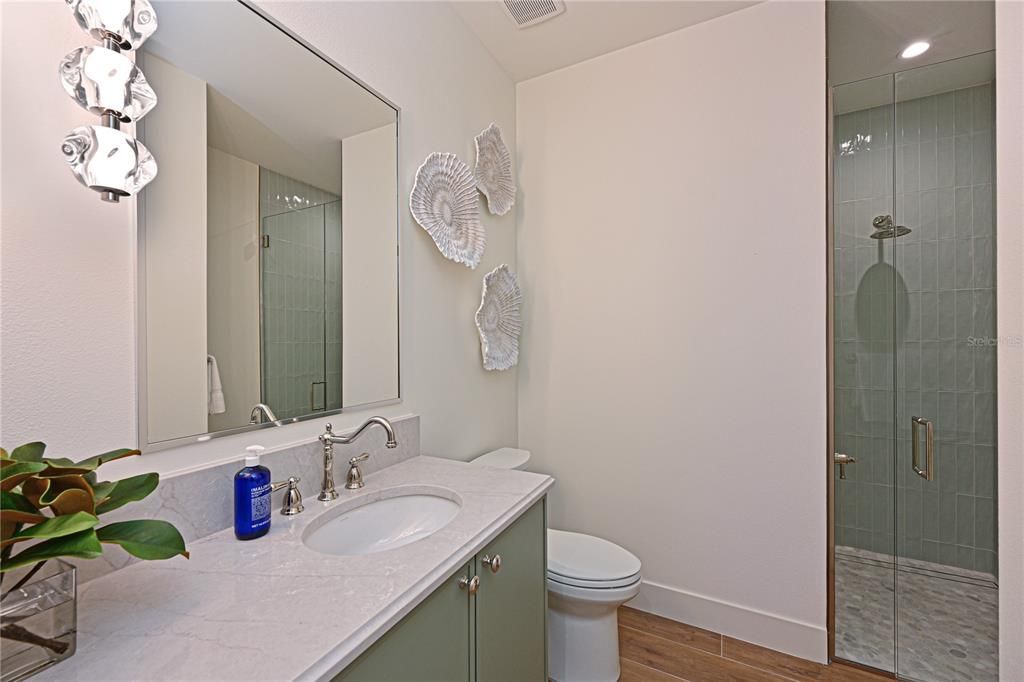 For Sale: $5,125,000 (4 beds, 4 baths, 2220 Square Feet)