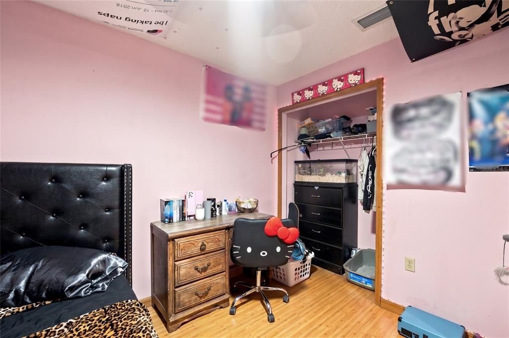 For Sale: $264,900 (3 beds, 2 baths, 1382 Square Feet)