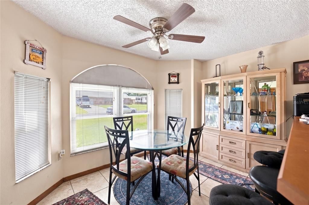 For Sale: $264,900 (3 beds, 2 baths, 1382 Square Feet)