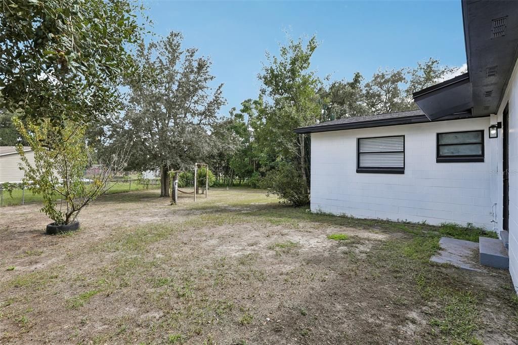 En Venta: $255,000 (4 camas, 2 baños, 1397 Pies cuadrados)