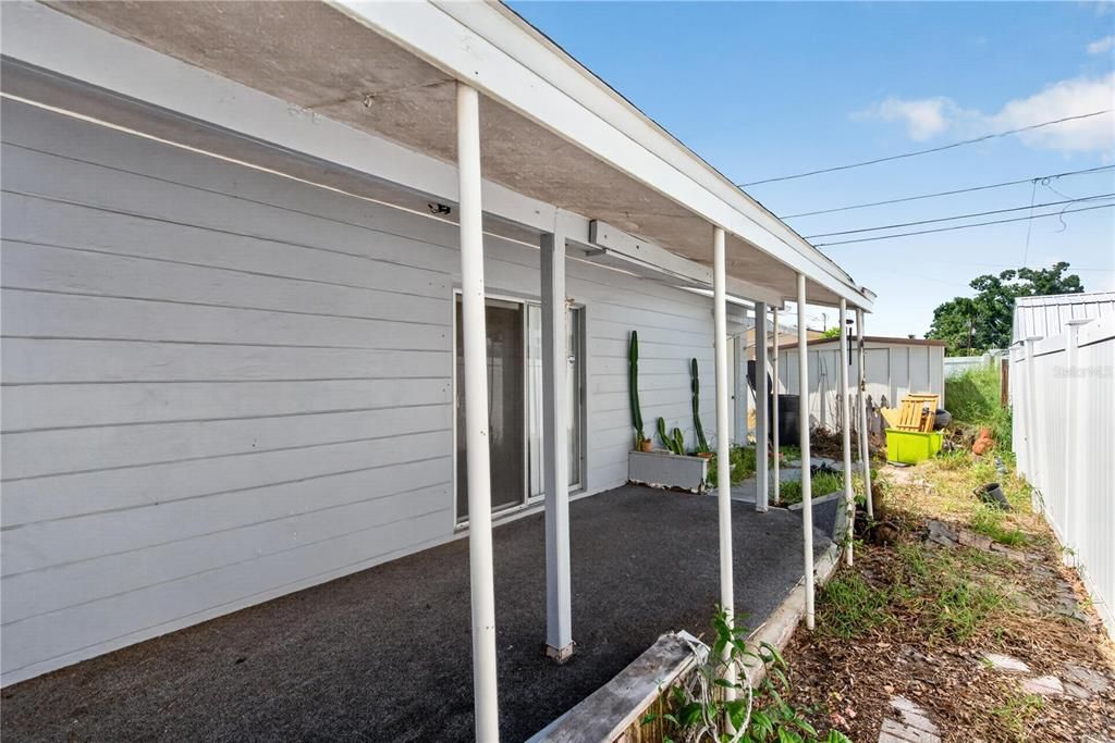 Activo con contrato: $250,000 (2 camas, 1 baños, 1017 Pies cuadrados)