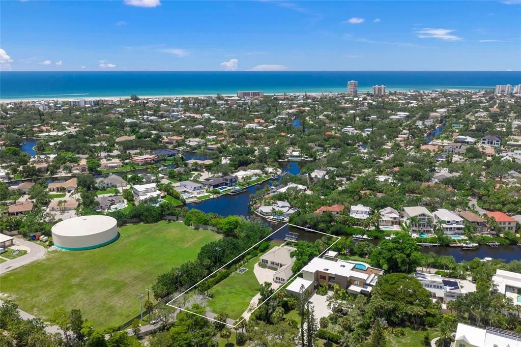 На продажу: $2,995,000 (3 спален, 3 ванн, 2755 Квадратных фут)