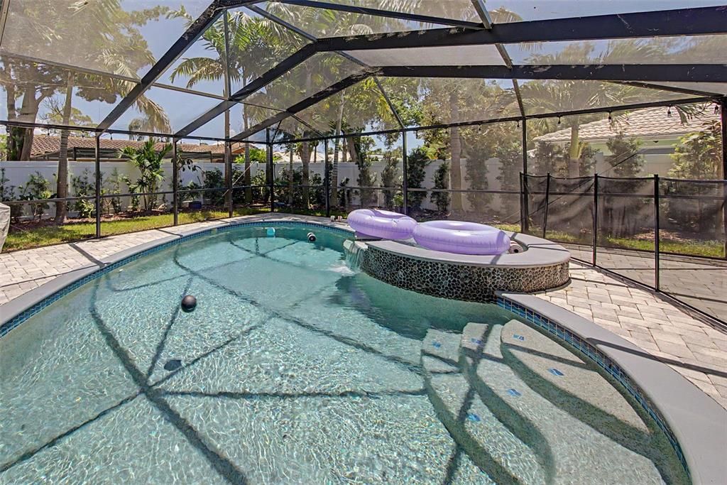 For Rent: $3,950 (2 beds, 2 baths, 1701 Square Feet)
