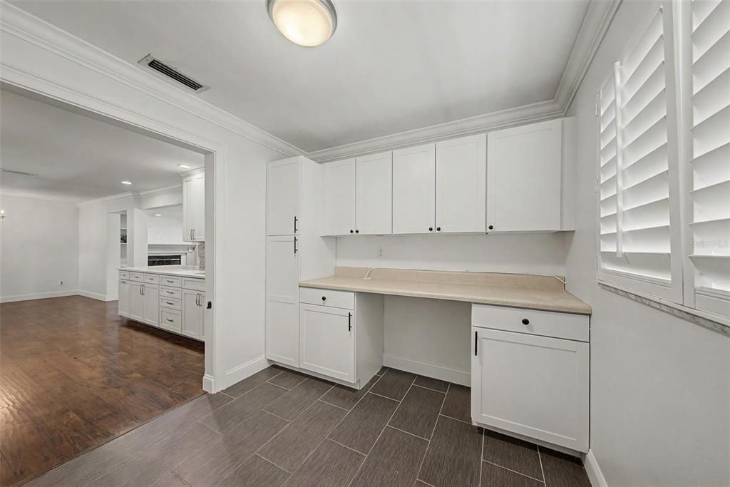 For Rent: $3,950 (2 beds, 2 baths, 1701 Square Feet)