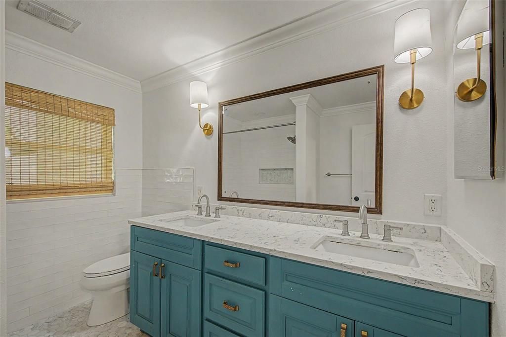 For Rent: $3,950 (2 beds, 2 baths, 1701 Square Feet)