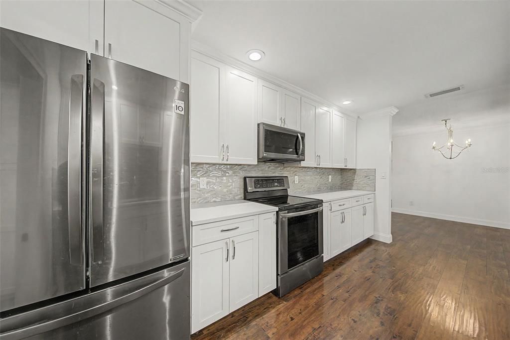 For Rent: $3,950 (2 beds, 2 baths, 1701 Square Feet)