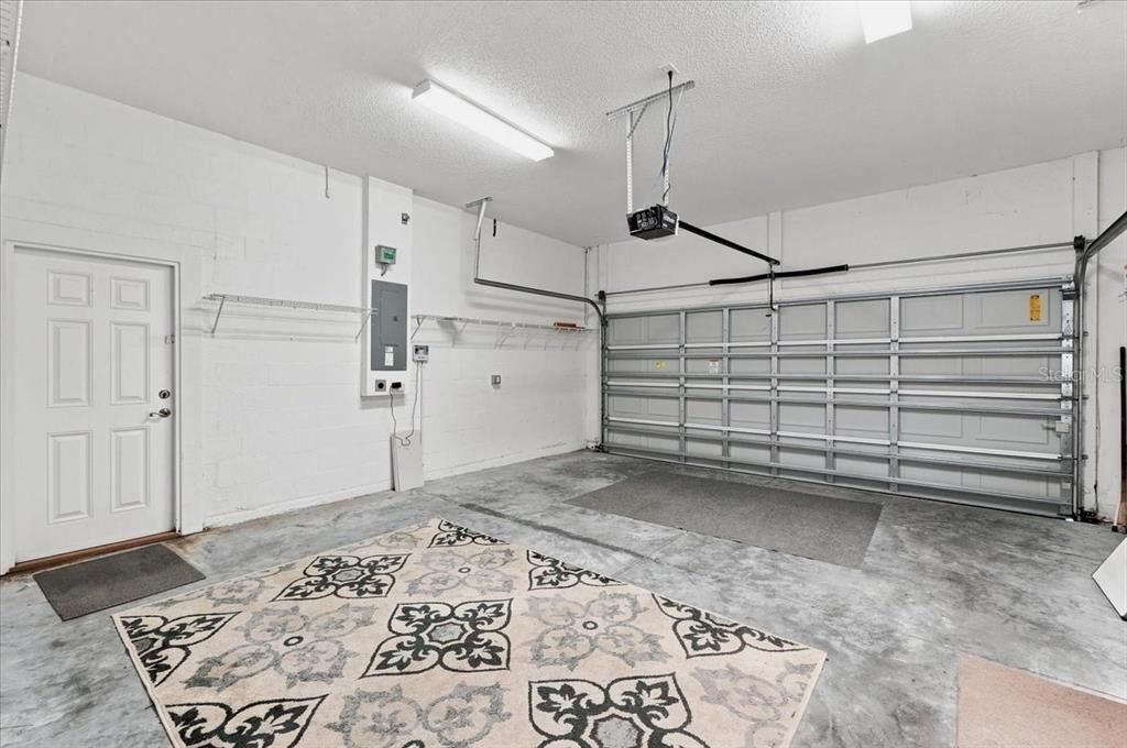 For Sale: $335,000 (3 beds, 2 baths, 2116 Square Feet)
