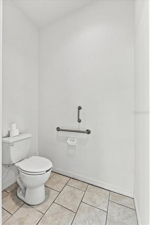 For Sale: $335,000 (3 beds, 2 baths, 2116 Square Feet)