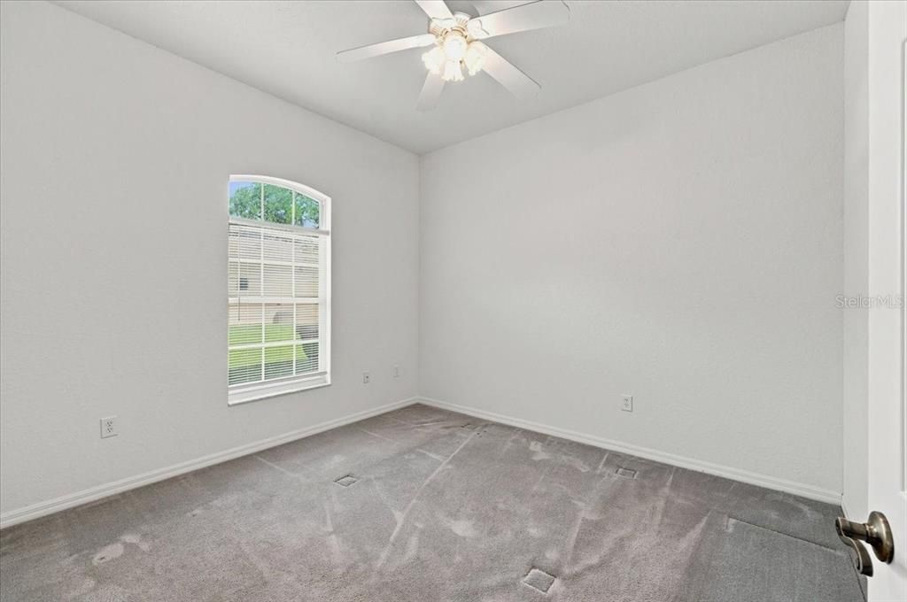 For Sale: $335,000 (3 beds, 2 baths, 2116 Square Feet)