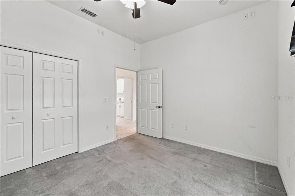 For Sale: $335,000 (3 beds, 2 baths, 2116 Square Feet)