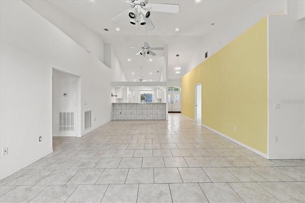 For Sale: $335,000 (3 beds, 2 baths, 2116 Square Feet)